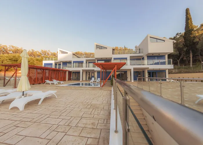 Jackson Hotel Mpoukaris