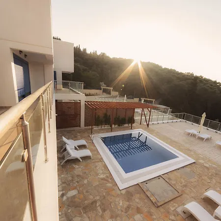 Otel Jackson Mpoukaris